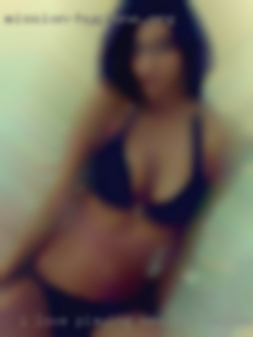 I love playing with sex and Dallas and couples.